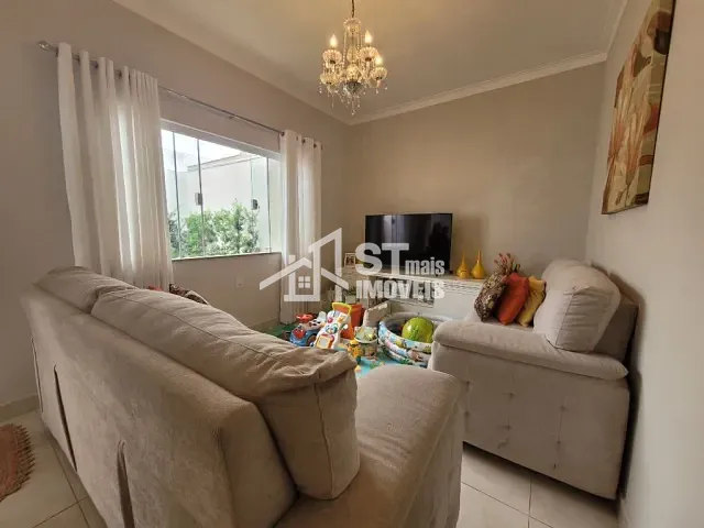 Casa com 200m² 2 quartos e 1 banheiro, à venda, no bairro Jardim Mirante em Andradas