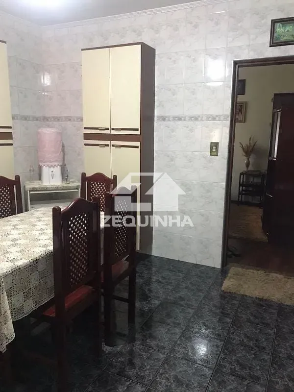 Casa, 5 quartos, 273 m² - Foto 4