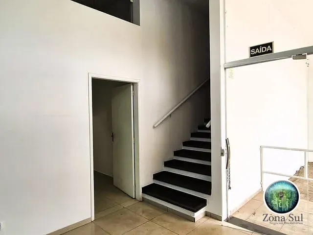 Casa à venda ou para alugar, no bairro Centro em Votorantim