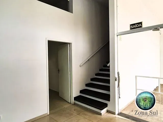 Casa à venda ou para alugar, no bairro Centro em Votorantim