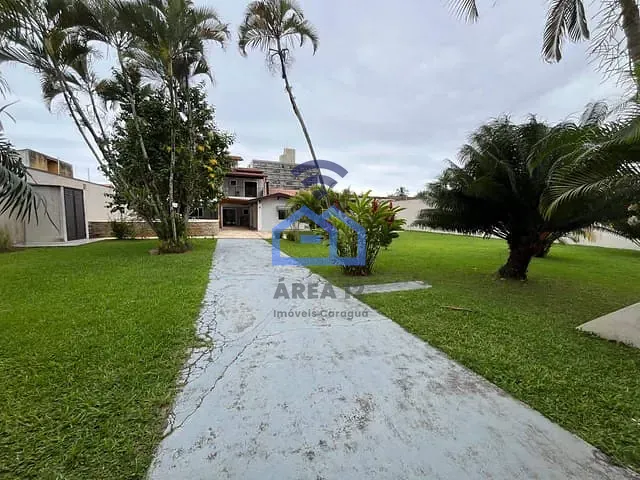 Casa com 1000m² 4 quartos e 4 banheiros, à venda, no bairro Porto Novo em Caraguatatuba
