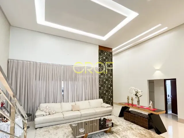 Casa 4 quartos e 4 banheiros, à venda, no bairro Centro em Formosa