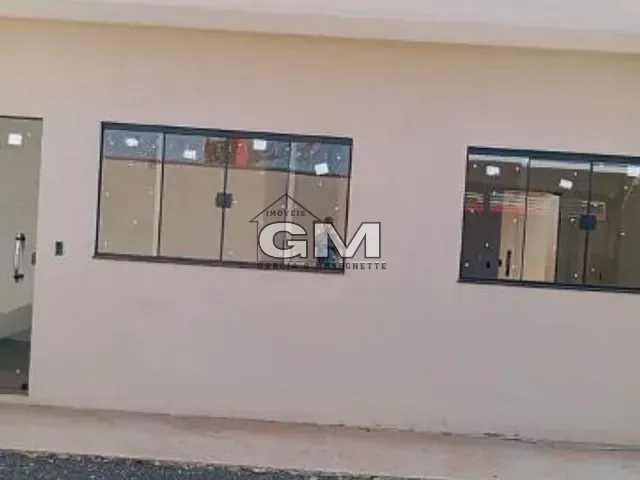 Casa com 200m² 3 quartos e 2 banheiros, à venda, no bairro Serrana em Serrana