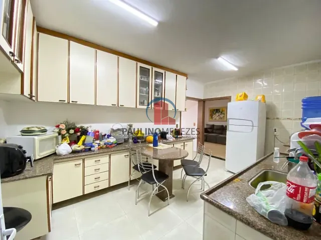 Casa com 300m² 3 quartos e 2 banheiros, à venda, no bairro Vila Bertini em Americana