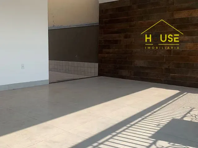 Casa 3 quartos e 2 banheiros, à venda, no bairro Vila Marim em Votuporanga