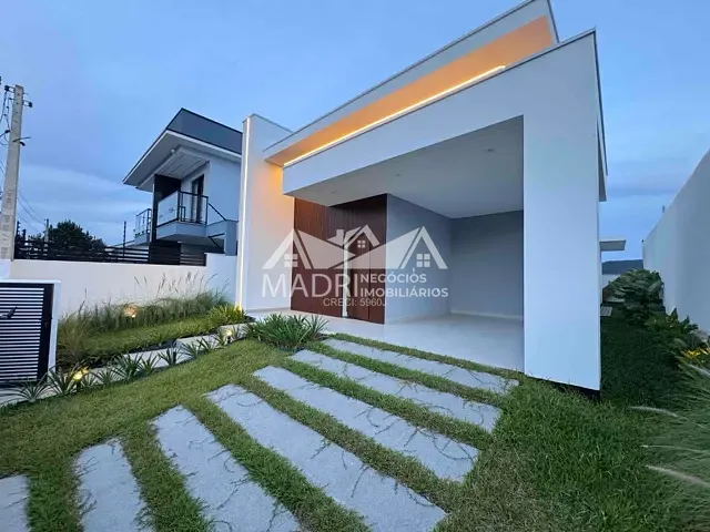 Casa com 137m² 3 quartos e 2 banheiros, à venda, no bairro Potecas em São José