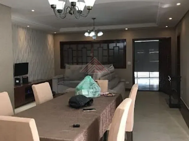 Casa com 242m² 3 quartos e 1 banheiro, à venda, no bairro Matriz em Mauá