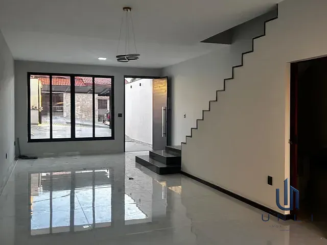 Casa 3 quartos e 3 banheiros, à venda, no bairro Jardim Amália em Volta Redonda