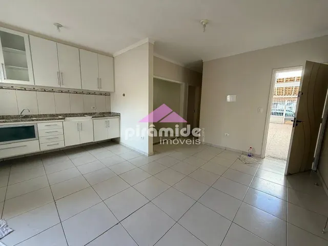 Casa com 125m² 2 quartos e 1 banheiro, à venda, no bairro Residencial Santa Paula em Jacareí