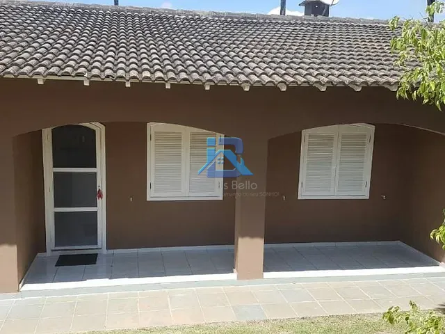 Casa com 1500m² 4 quartos e 4 banheiros, à venda, no bairro Ville Chamonix em Itatiba