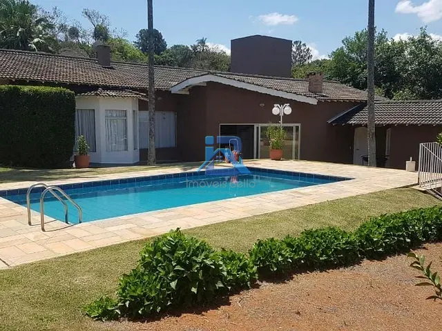 Casa com 1500m² 4 quartos e 4 banheiros, à venda, no bairro Ville Chamonix em Itatiba