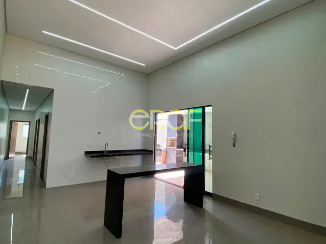 Casa 3 quartos e 2 banheiros, à venda, no bairro Parque da Colina I em Formosa