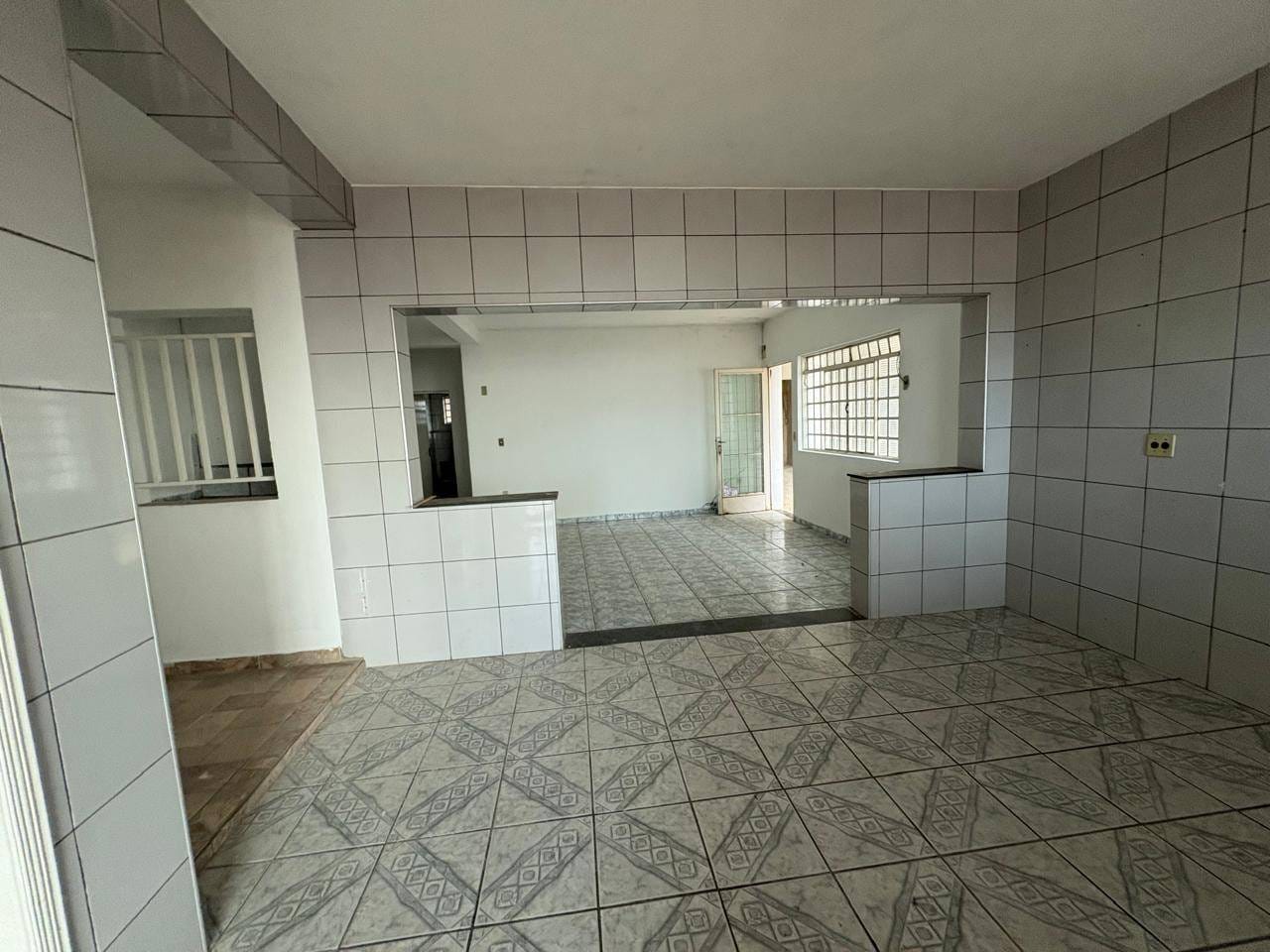 Casa para alugar com 1 quarto, 80m² - Foto 7