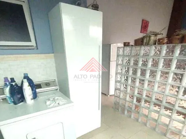 Casa com 250m² 2 quartos e 2 banheiros, à venda, no bairro Parque São Vicente em Mauá