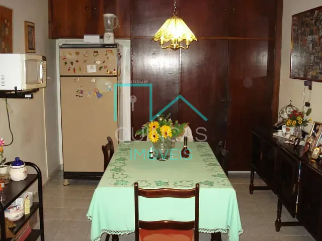 Casa com 250m² 3 quartos e 1 banheiro, à venda, no bairro Parque Centenário em Jundiaí
