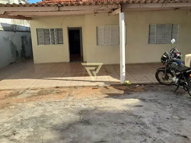 Casa com 200m² 3 quartos e 1 banheiro, à venda, no bairro Jardim Heitor Rigon em Ribeirão Preto