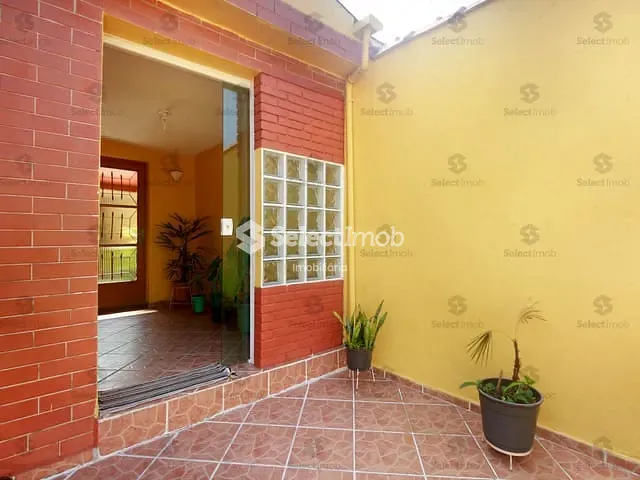 Casa com 105m² 2 quartos e 2 banheiros, à venda, no bairro Vila Emílio em Mauá
