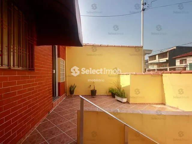 Casa com 105m² 2 quartos e 2 banheiros, à venda, no bairro Vila Emílio em Mauá