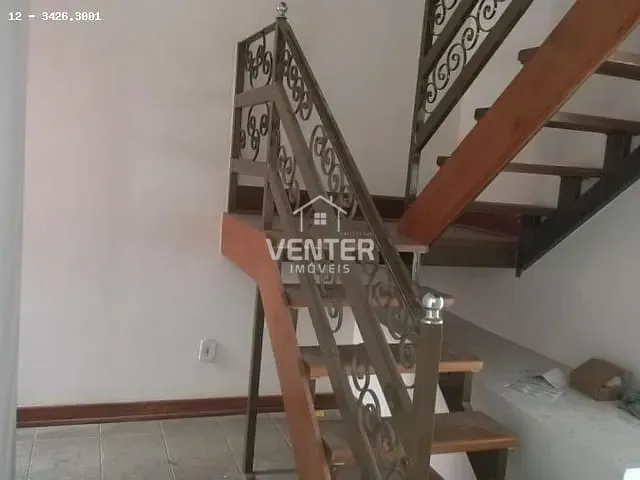 Casa com 160m² 2 quartos e 1 banheiro, à venda ou para alugar, no bairro Centro em Taubaté