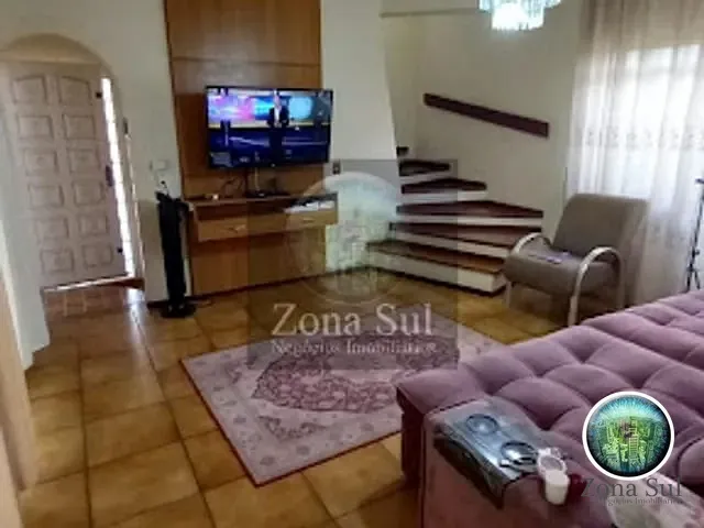 Casa com 180m² 4 quartos e 6 banheiros, à venda, no bairro Vila Hortência em Sorocaba
