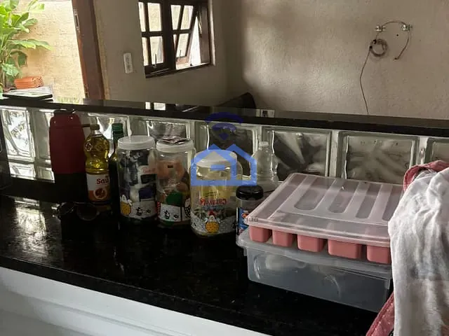 Casa com 270m² 1 quarto e 3 banheiros, à venda, no bairro Massaguaçu em Caraguatatuba