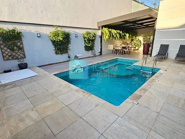 Casa com 450m² 4 quartos e 6 banheiros, para alugar, no bairro Jardim Altos de Santana I em Jacareí