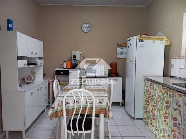 Casa com 308m² 4 quartos e 2 banheiros, à venda, no bairro Bela Vista em Osasco