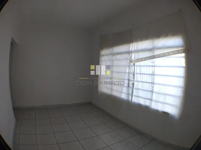 Casa com 300m² 3 quartos e 2 banheiros, à venda, no bairro Vila Menuzzo em Sumaré