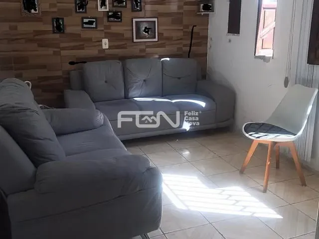 Casa com 125m² 3 quartos e 1 banheiro, à venda ou para alugar, no bairro Nova Vitória em Camaçari