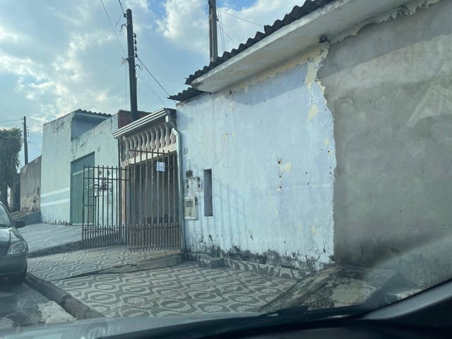 Casa com 180m² 2 quartos e 1 banheiro, à venda, no bairro Conjunto Habitacional Parque Itajaí em Campinas