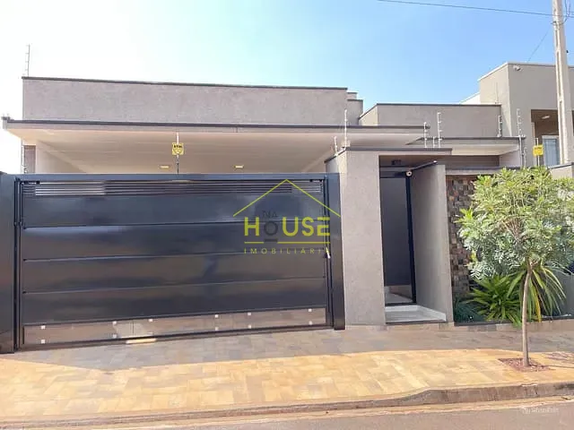 Casa com 250m² 3 quartos e 3 banheiros, à venda, no bairro Jardim Residencial Eulália em Votuporanga