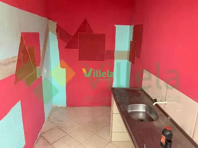 Casa à venda, no bairro Jardim Moraes em Itaquaquecetuba