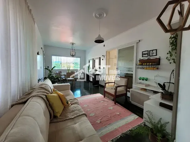 Casa com 312m² 5 quartos e 4 banheiros, à venda, no bairro Centro em Andradas