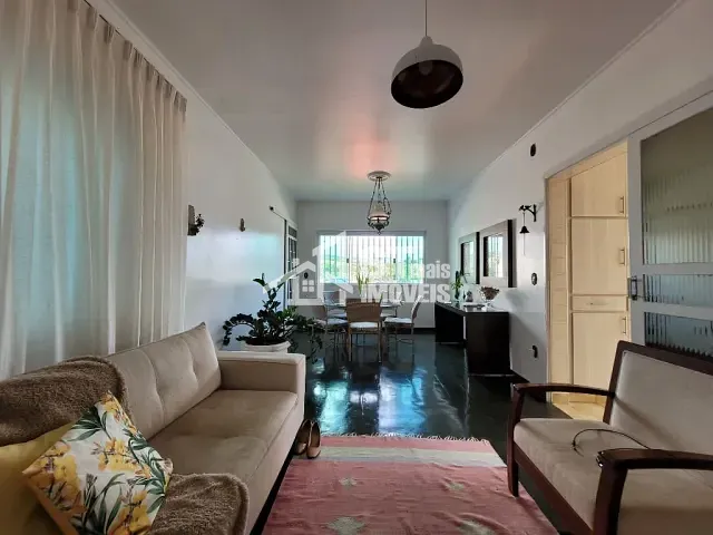 Casa com 312m² 5 quartos e 4 banheiros, à venda, no bairro Centro em Andradas