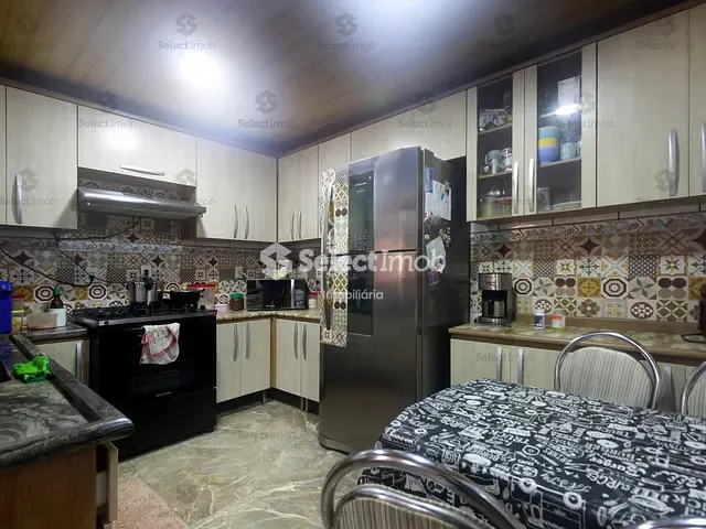 Casa com 145m² 3 quartos e 3 banheiros, à venda, no bairro Parque São Vicente em Mauá