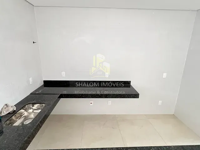 Casa com 137m² 3 quartos e 1 banheiro, à venda, no bairro Vale das Orquídeas em Contagem