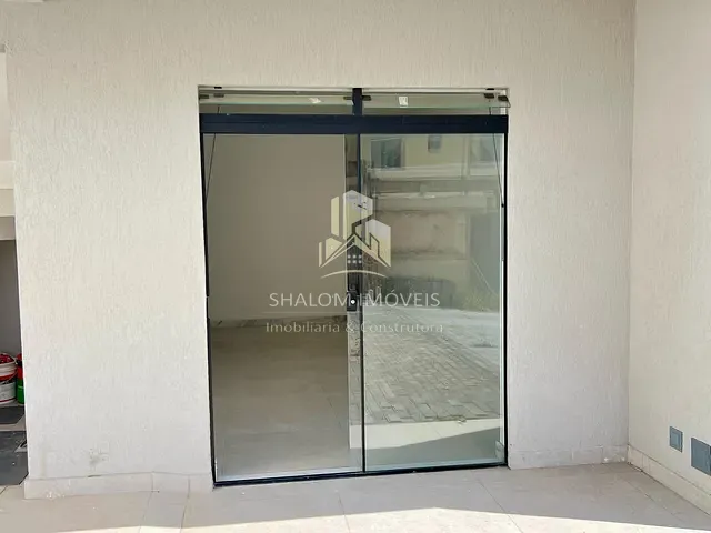 Casa com 137m² 3 quartos e 1 banheiro, à venda, no bairro Vale das Orquídeas em Contagem