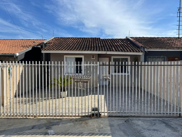 Foto do Casa - Casa com 03 dormitórios localizada no bairro Palmital em Colombo por R$350.000,00 | Azos imóveis