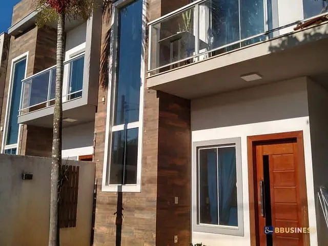 Casa 2 quartos e 2 banheiros, à venda, no bairro Parque Novo Jockey em Campos dos Goytacazes