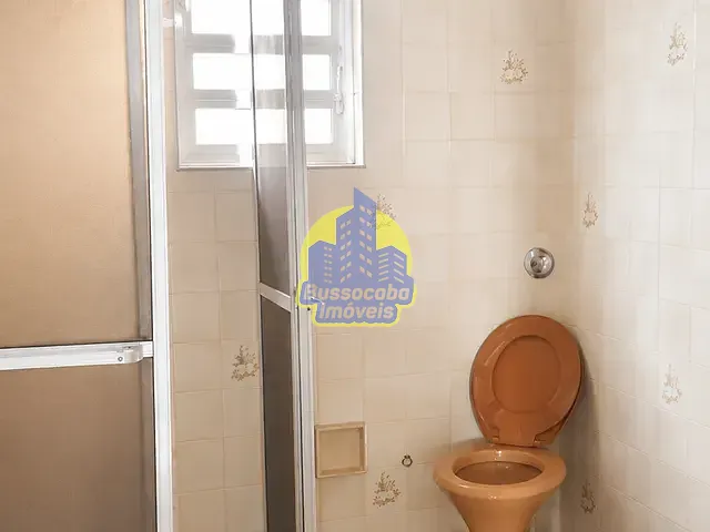 Casa com 284m² 2 quartos e 1 banheiro, à venda ou para alugar, no bairro Umuarama em Osasco