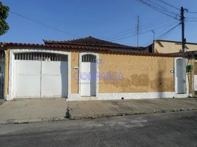 Casa com 251m² 2 quartos e 1 banheiro, à venda, no bairro Campo Grande em Rio de Janeiro