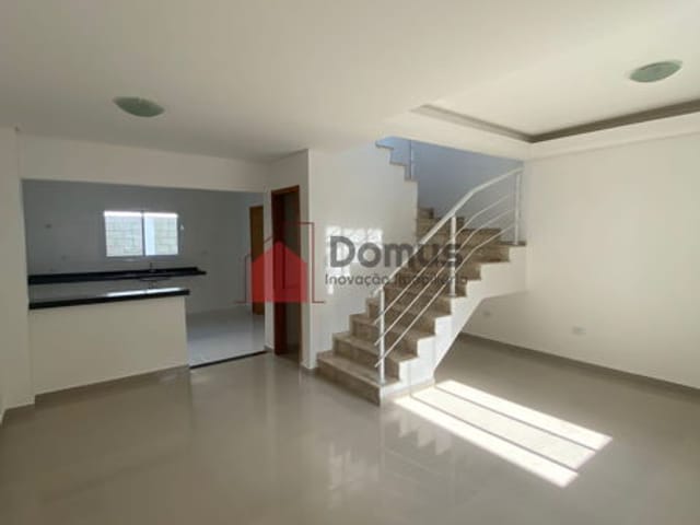 Casa à venda, no bairro Vila Areao em Taubaté