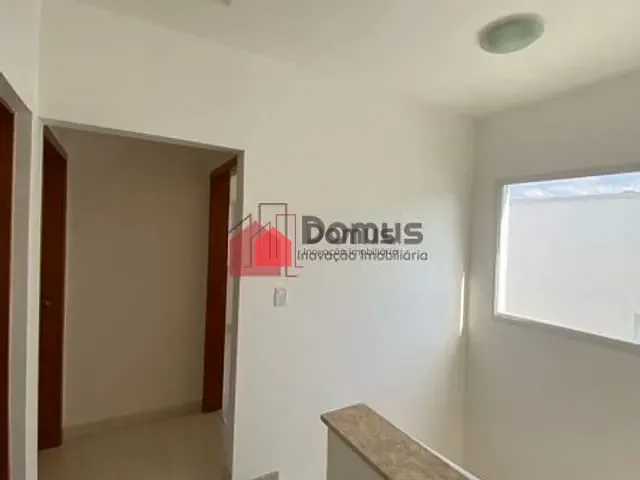 Casa à venda, no bairro Vila Areao em Taubaté