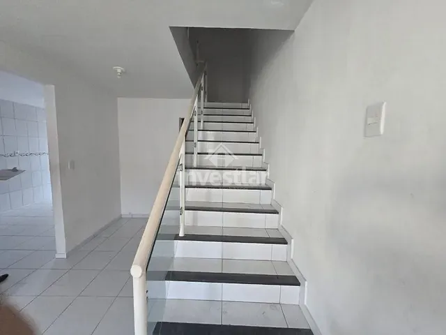 Casa com 137m² 4 quartos e 3 banheiros, à venda, no bairro Castelo Branco em Campina Grande