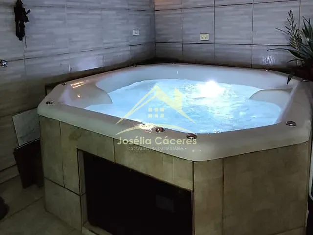 Casa 3 quartos e 3 banheiros, à venda, no bairro Jardim Imperial em Cuiabá