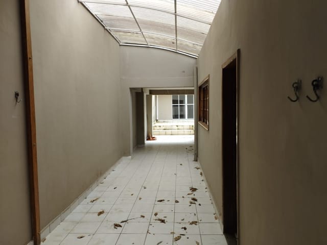 Casa 4 quartos e 1 banheiro, à venda, no bairro PILARZINHO em Curitiba