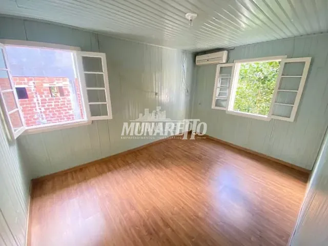 Casa com 429m² 4 quartos e 2 banheiros, à venda, no bairro Cinquentenário em Concórdia