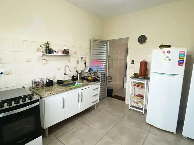 Casa 3 quartos e 2 banheiros, à venda, no bairro São Salvador em Belo Horizonte