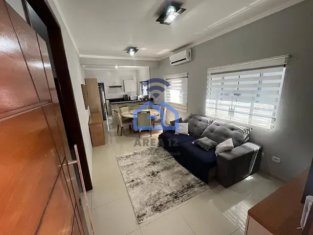 Casa com 500m² 3 quartos e 2 banheiros, à venda, no bairro Praia das Palmeiras em Caraguatatuba