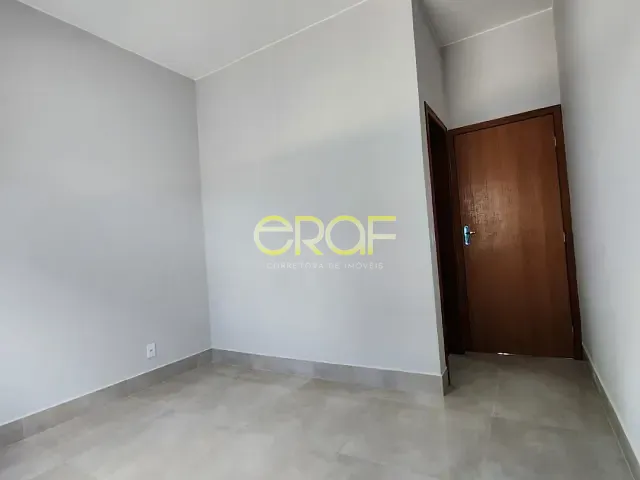 Casa 2 quartos e 2 banheiros, à venda, no bairro Parque da Colina I em Formosa
